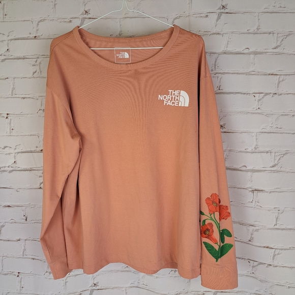 The North Face Women’s Long Sleeve Graphic Tee – Rose Pink Floral Logo‎ - Picture 2 of 9